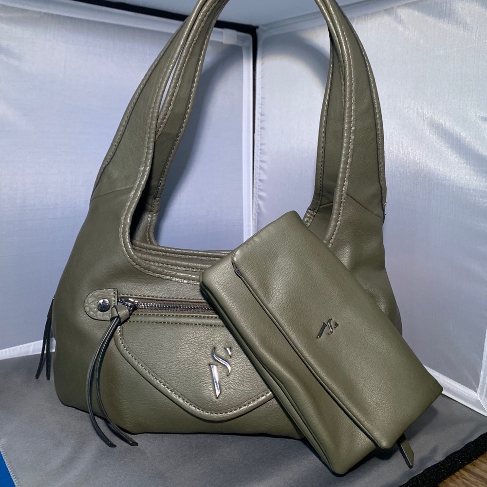 Simply Vera Vera Wang Purse and Wallet